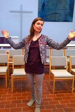 Hiljaisen laulun ja lempeän joogan päiväretriitti Hiljaisen laulun ja lempeän joogan päiväretriitti