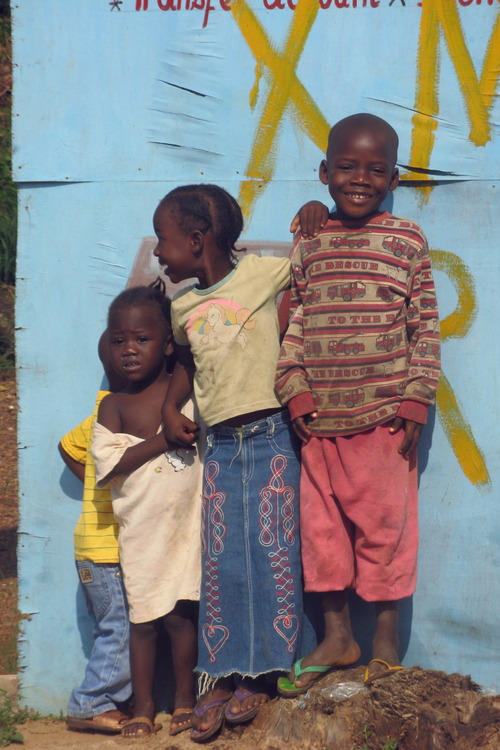 Lapsia Afrikassa