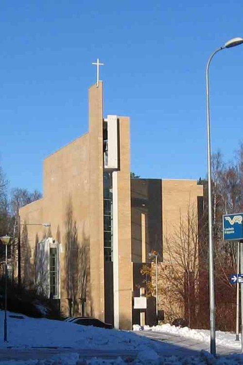 Avaa kuva isommaksi Myyrmäen kirkko_M.