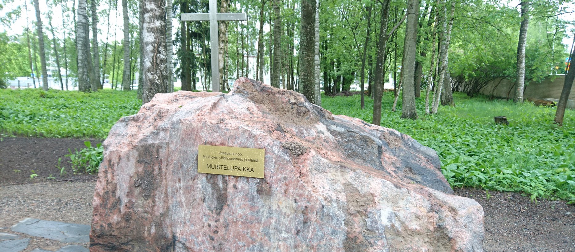 Avaa kuva isommaksi muistelupaikka_XL.