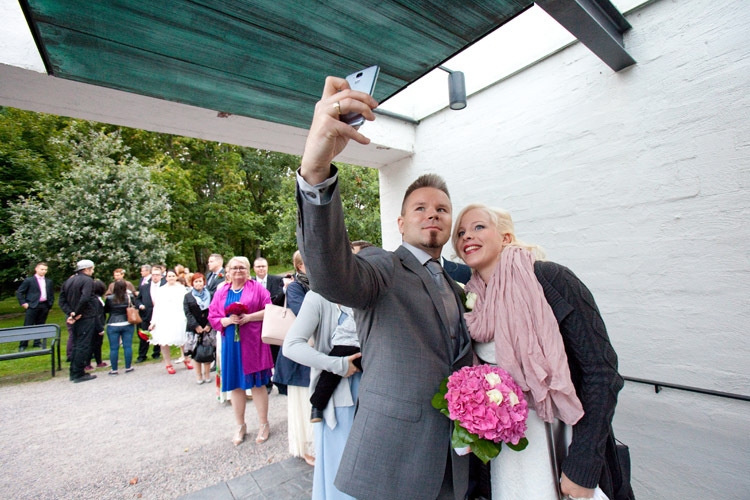 Avaa kuva isommaksi Hääyö - kuvat Sini Pennanen