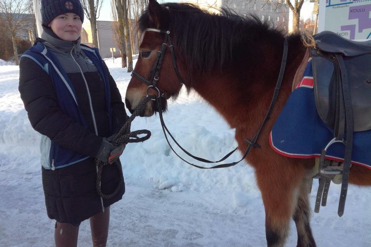 Talvirieha Myyrmäen Paalutorilla Talvirieha Myyrmäen Paalutorilla