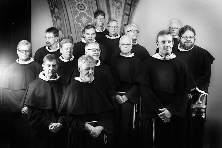 Gregoriaaninen Johannespassio ja Kristuksen kuolinhetken muistohartaus.