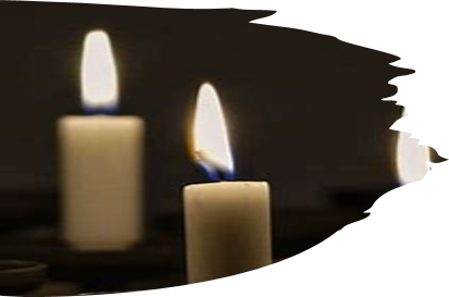 Meditatiivinen iltamessu Kaksi valkoista kynttilää valaisee pimeyttä.