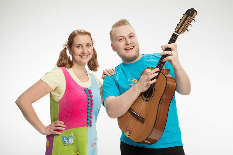 Siina & Taikaradio -duon lastenkonsertit klo 9.00 ja klo 10.00
