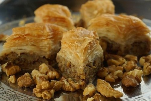 Sudanilaiset ruokamyyjäiset Rekolassa Sudanilaiset ruokamyyjäiset Rekolassa