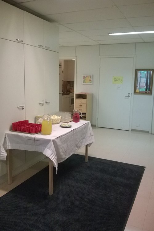 Avaa kuva isommaksi Noutopöytä