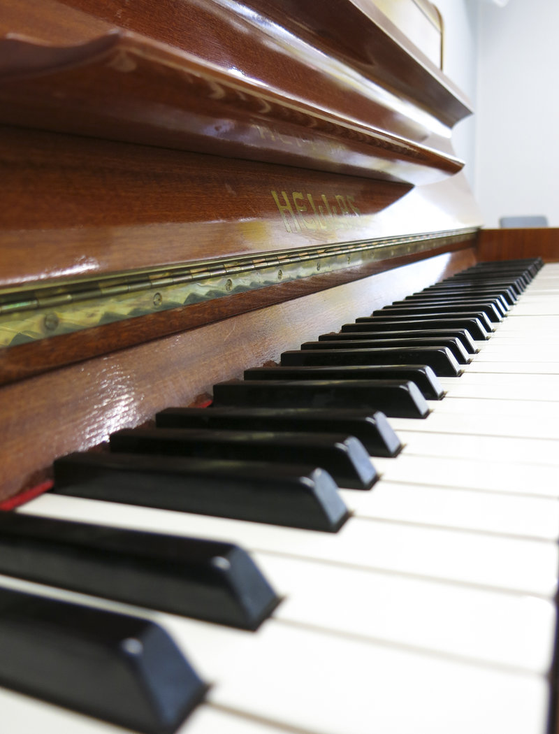 Avaa kuva isommaksi Piano