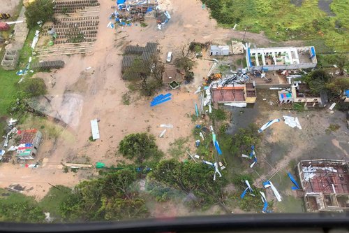 Hirmumyrsky on tuhonnut kylän taloja Beirassa. Kuva Kirkon Ulkomaanapu