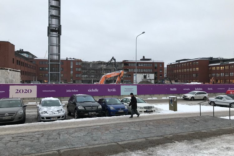 Tikkurilan uusi kirkko rakennetaan vanhan paikalle Tikkurilan ydinkeskustaan.