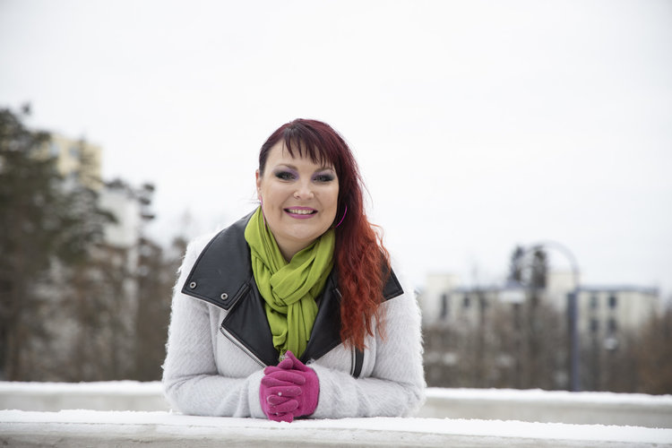 Yhteisen kirkkovaltuuston puheenjohtaja Eve Rämö